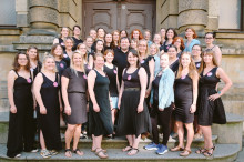 Der Lindenauer Frauenchor „Sonntagskind“ ldt im Garten von PHILIPPUS zum Mitsingen ein | Frauenchor „Sonntagskind“